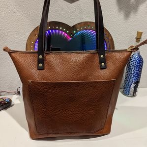 Portland Leather Goods - Sedona Medium Zipped Tote - premium new